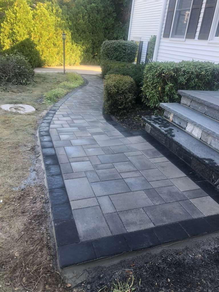Paver walkway with contrast border